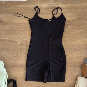 Seamless zipper romper